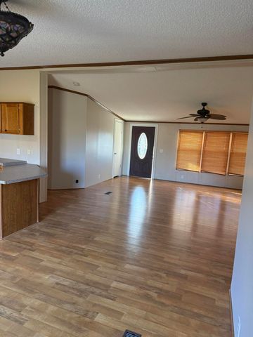 6854 E Laurel Road, London, KY 40741