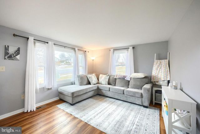 484 S COLUMBUS AVE, Littlestown, PA 17340