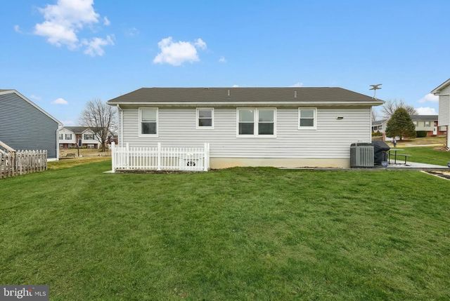 484 S COLUMBUS AVE, Littlestown, PA 17340