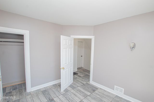 18 Newman Street, Gloversville, NY 12078