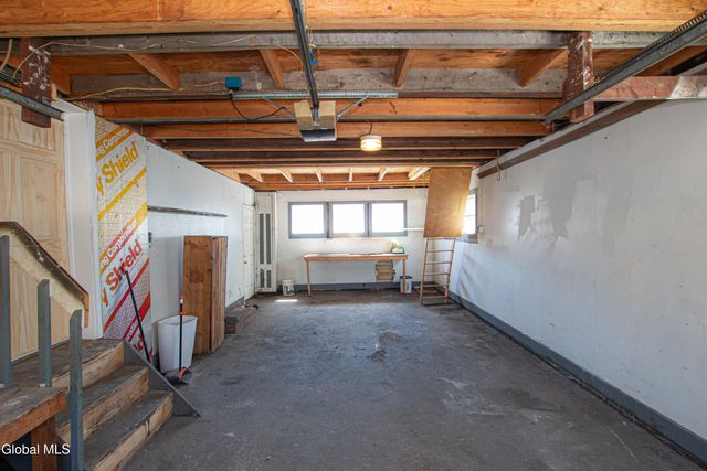 18 Newman Street, Gloversville, NY 12078