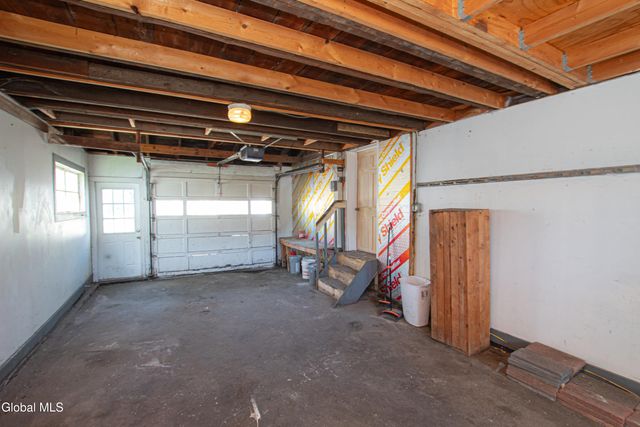 18 Newman Street, Gloversville, NY 12078