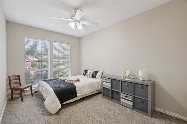 6716 Spring Valley Way, Fort Worth, TX 76132