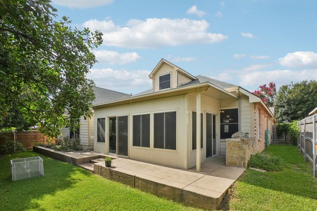 6716 Spring Valley Way, Fort Worth, TX 76132