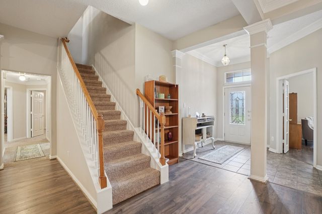 6716 Spring Valley Way, Fort Worth, TX 76132