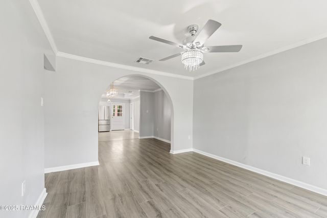 406 Orange Grove Drive, New Iberia, LA 70560