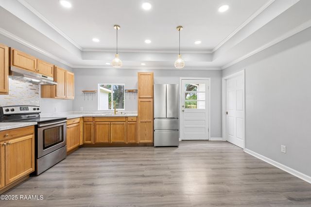 406 Orange Grove Drive, New Iberia, LA 70560