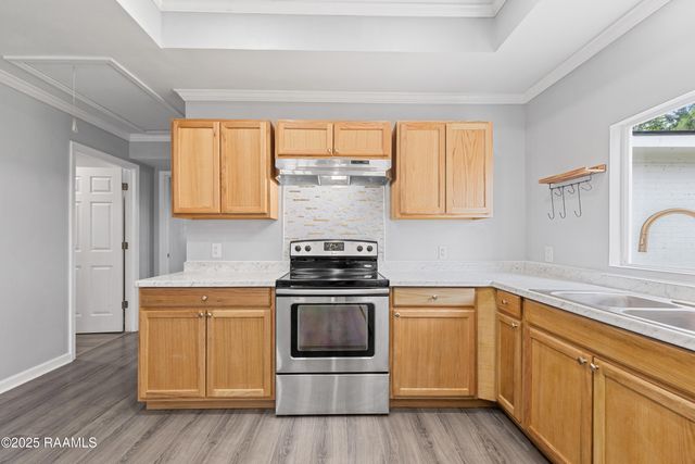 406 Orange Grove Drive, New Iberia, LA 70560