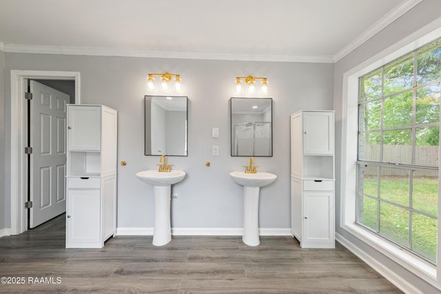 406 Orange Grove Drive, New Iberia, LA 70560