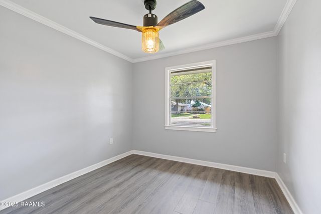 406 Orange Grove Drive, New Iberia, LA 70560