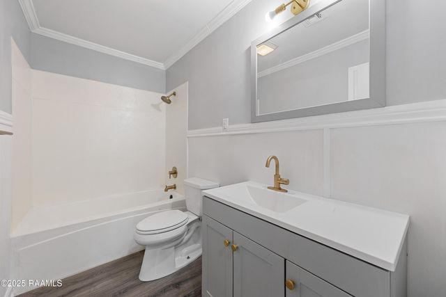 406 Orange Grove Drive, New Iberia, LA 70560