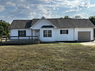 3978 Bilbrey Dr, White House, TN 37188