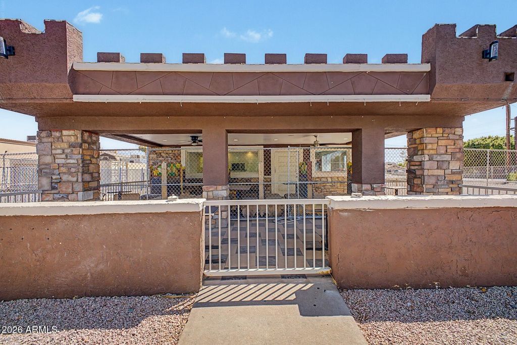 801 E BROADWAY Road, Mesa, AZ 85204 — photo 2