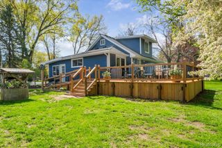 5610 Croswell Road, Waterford, MI 48327