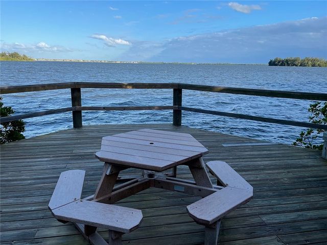 387 N Grove Isle Circle 387, Vero Beach, FL 32962