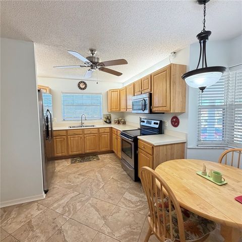 387 N Grove Isle Circle 387, Vero Beach, FL 32962