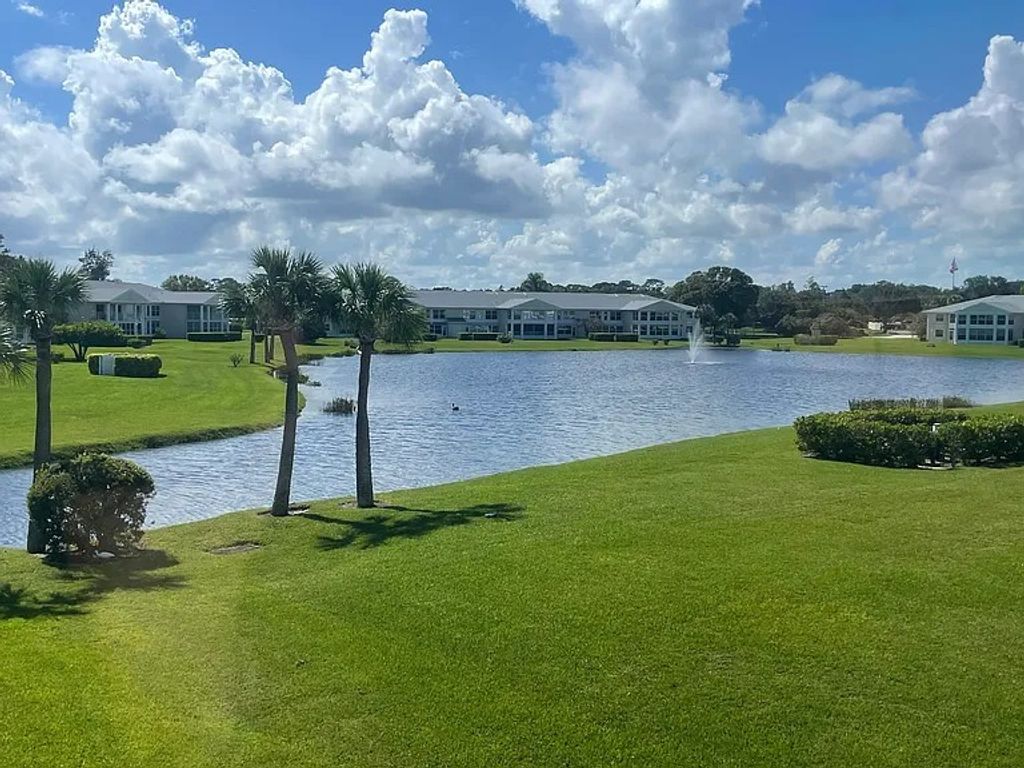 387 N Grove Isle Circle 387, Vero Beach, FL 32962