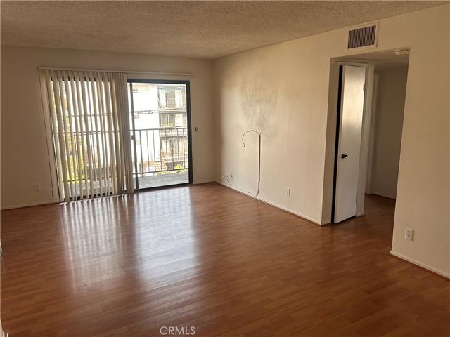 822 E Lomita Avenue 5, Glendale, CA 91205