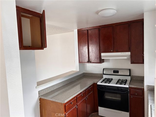 822 E Lomita Avenue 5, Glendale, CA 91205