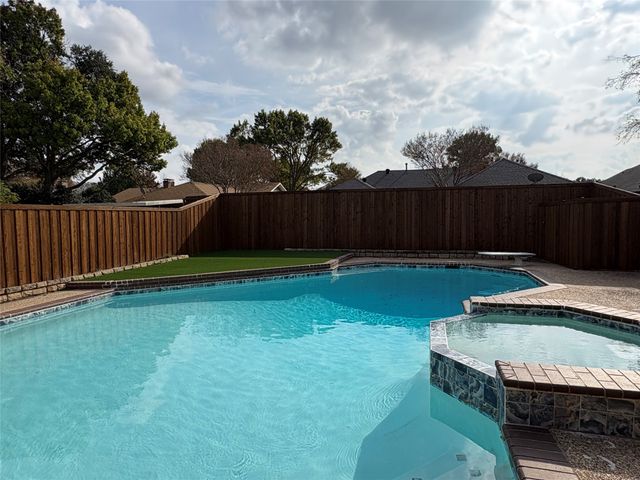 3600 Lynbrook Drive, Plano, TX 75075