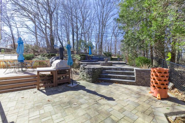 4 Park Place, Oyster Bay, NY 11771