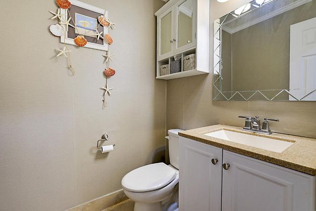 170 High Point Boulevard B, Boynton Beach, FL 33435