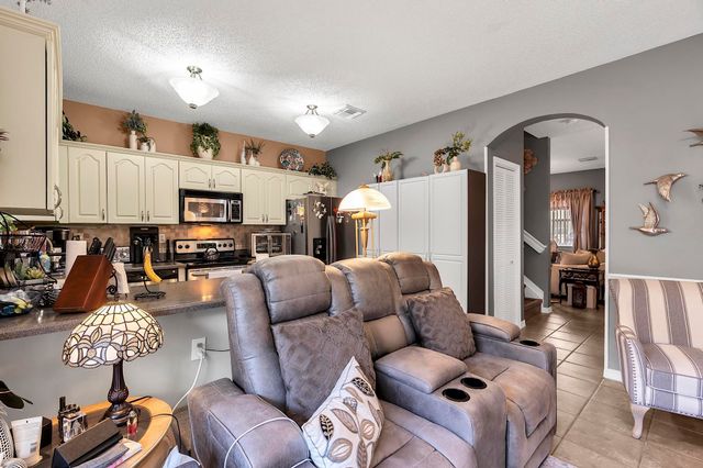 16637 NW 73rd Place, Miami Lakes, FL 33014