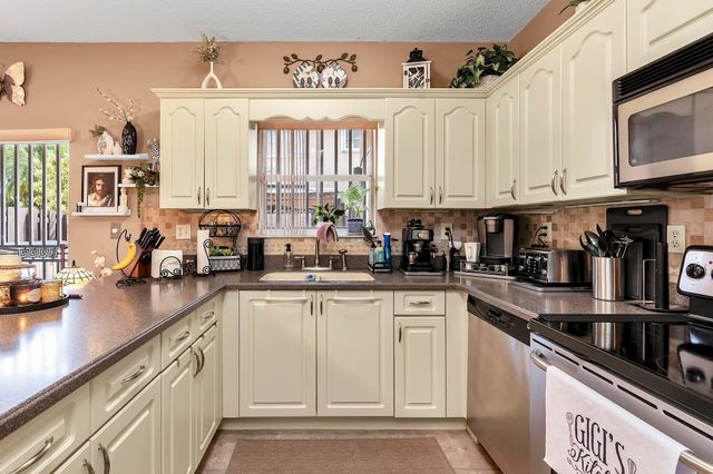 16637 NW 73rd Place, Miami Lakes, FL 33014