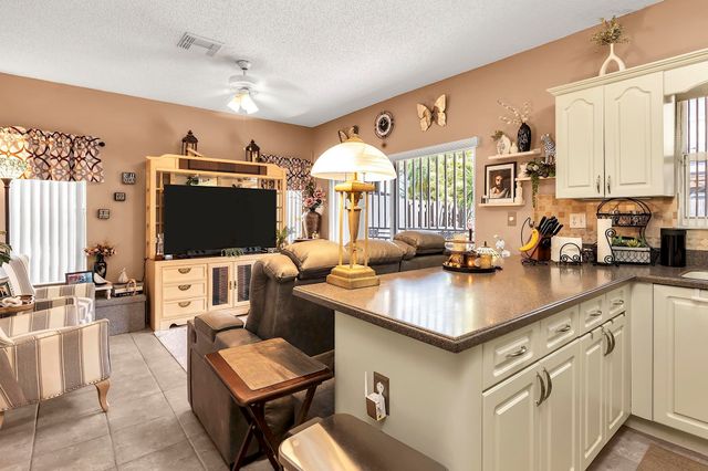 16637 NW 73rd Place, Miami Lakes, FL 33014