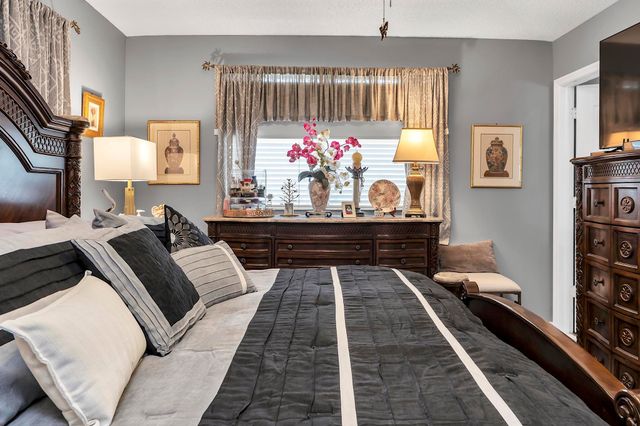 16637 NW 73rd Place, Miami Lakes, FL 33014