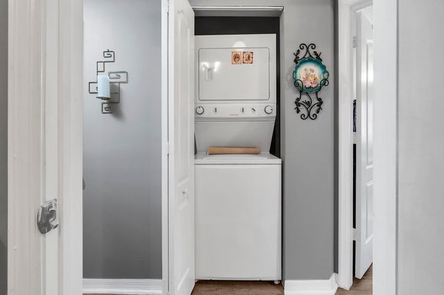 16637 NW 73rd Place, Miami Lakes, FL 33014