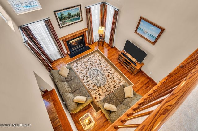 29 Erin Drive, Jackson, NJ 08527