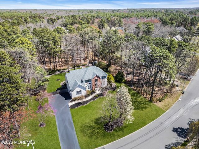 29 Erin Drive, Jackson, NJ 08527