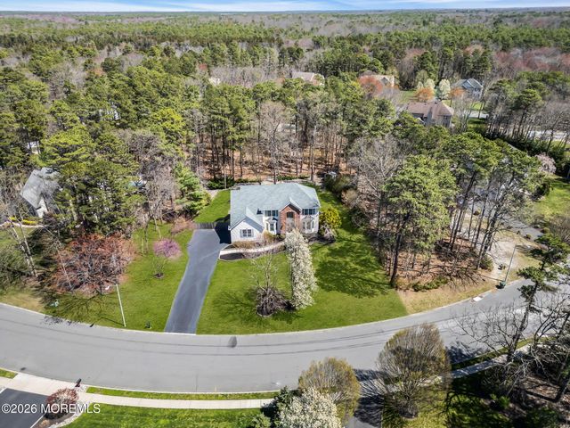 29 Erin Drive, Jackson, NJ 08527