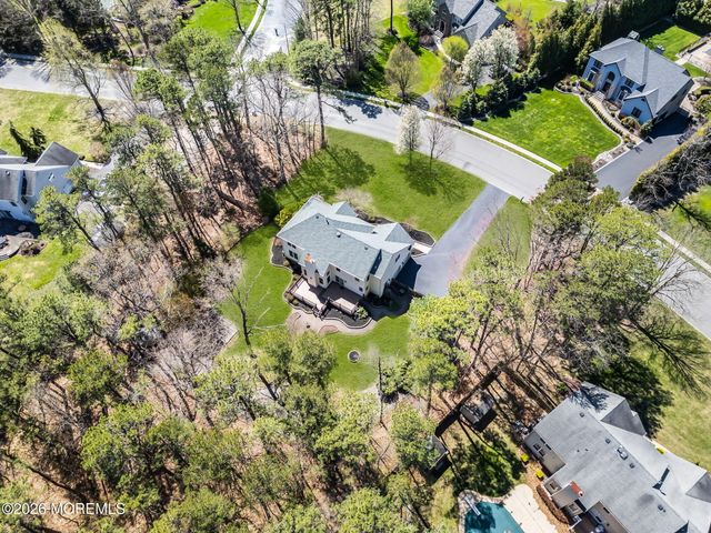 29 Erin Drive, Jackson, NJ 08527