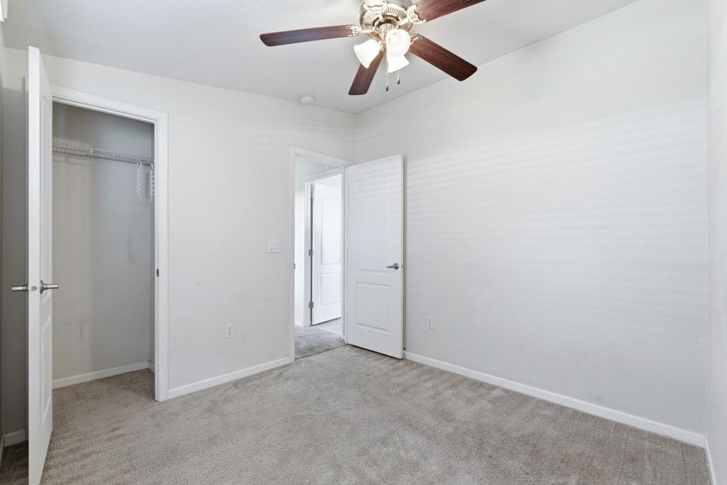 Image 17 of property listing at 1650 Villa Avenue # 28, Clovis, CA 93612
