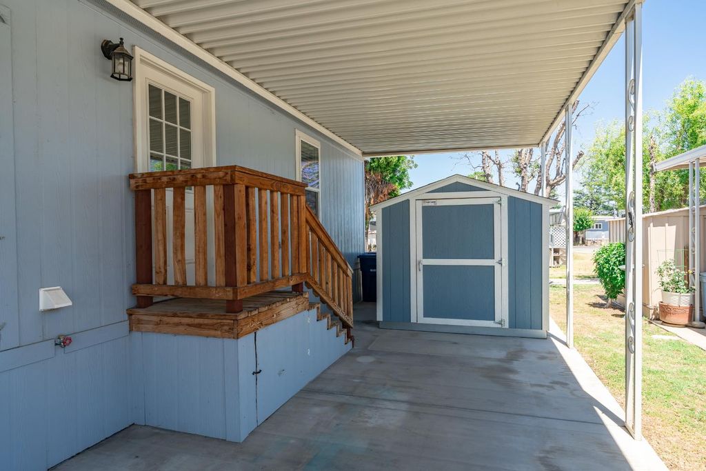 Image 26 of property listing at 1650 Villa Avenue # 28, Clovis, CA 93612