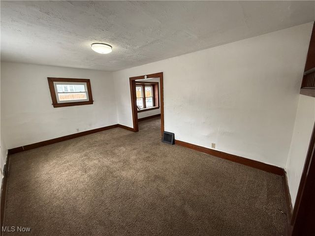 804 Beardsley Street, Akron, OH 44311