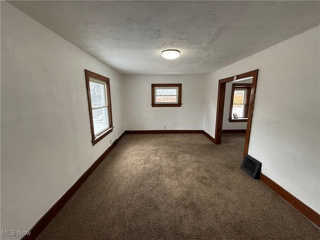 804 Beardsley Street, Akron, OH 44311