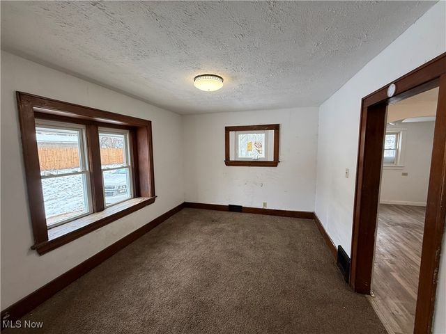 804 Beardsley Street, Akron, OH 44311