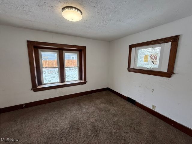 804 Beardsley Street, Akron, OH 44311