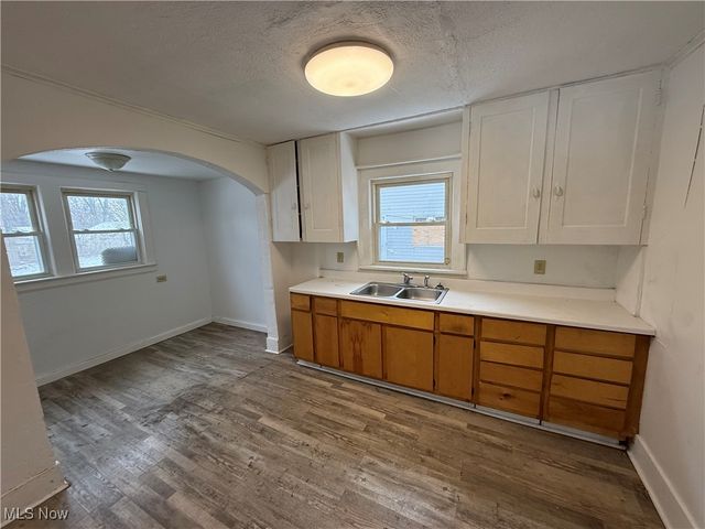 804 Beardsley Street, Akron, OH 44311