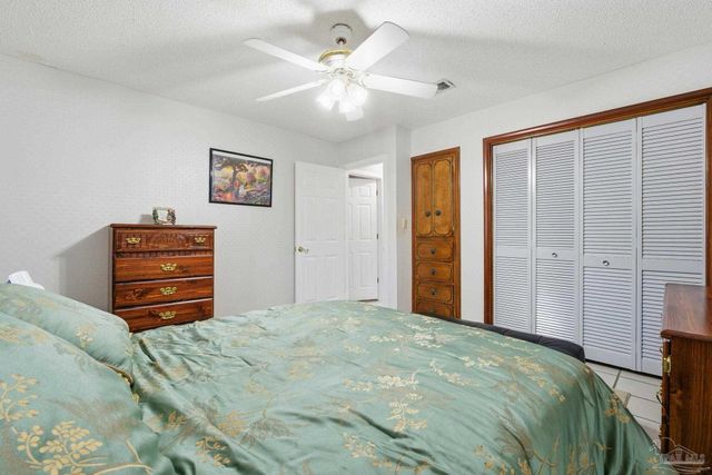 964 Vestavia Way, Gulf Breeze, FL 32563