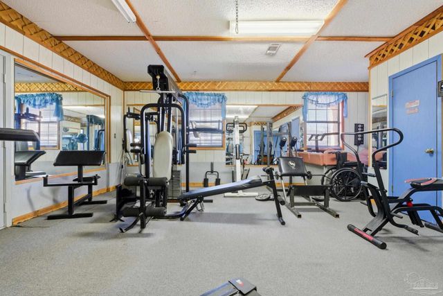 964 Vestavia Way, Gulf Breeze, FL 32563