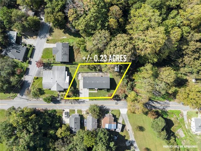 574 S Sage Street S, Toccoa, GA 30577