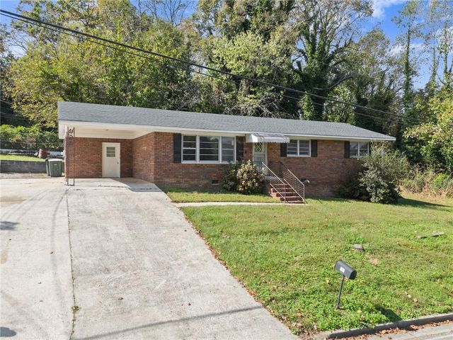 574 S Sage Street S, Toccoa, GA 30577
