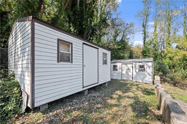 574 S Sage Street S, Toccoa, GA 30577