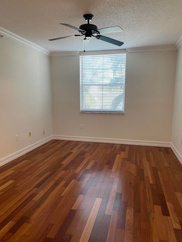 780 S Sapodilla Avenue 412, West Palm Beach, FL 33401