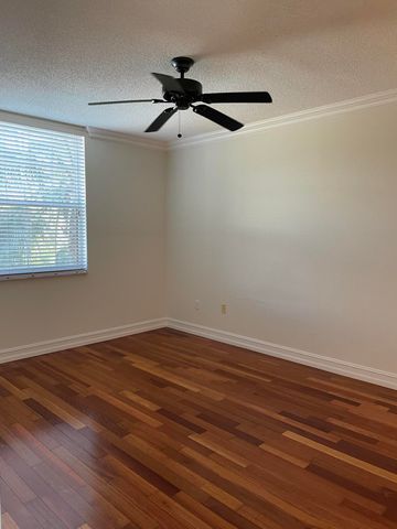 780 S Sapodilla Avenue 412, West Palm Beach, FL 33401
