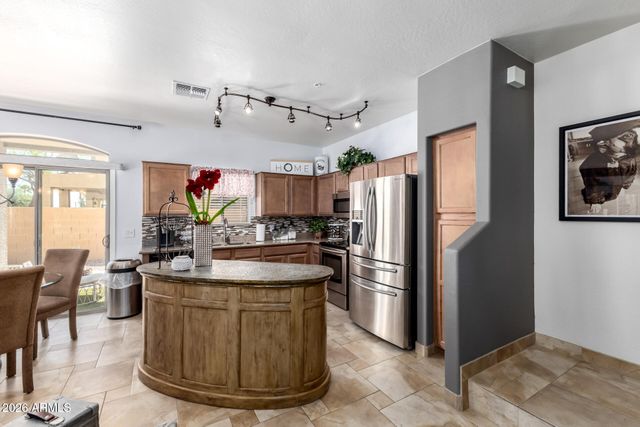 2250 E DEER VALLEY Road 15, Phoenix, AZ 85024